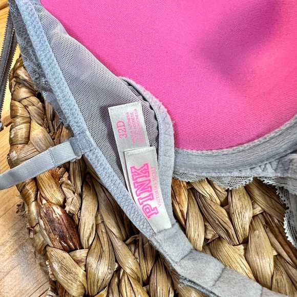 Pink bra. Padded - Picture 3 of 3